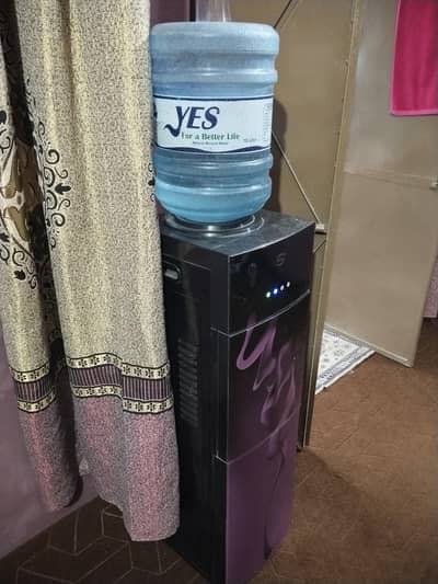 PEL Water Dispenser