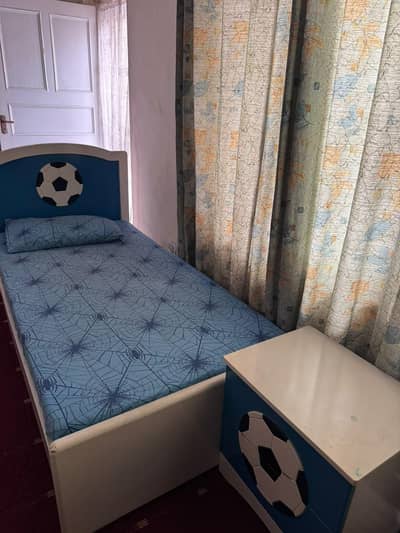 3kids bedwith matress for sale