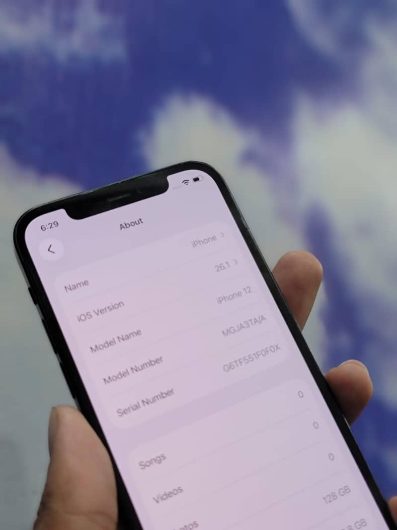 Apple iPhone 12 2
