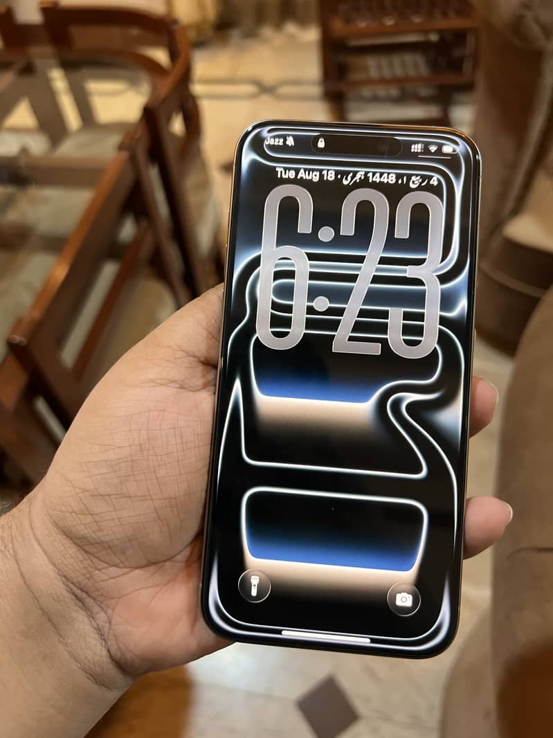 Apple iPhone 15 Pro Max 4