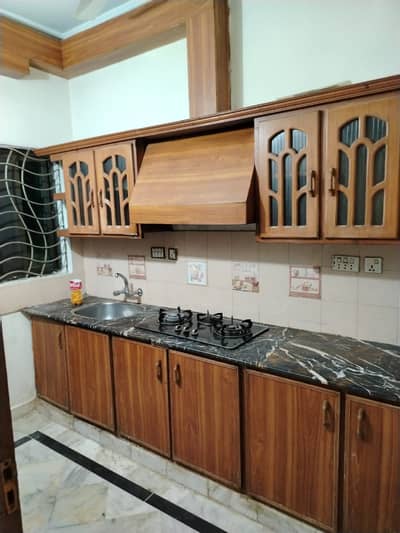 G-11 Size 4 Marla Upper Floor Portion For Rent Only 3 Family Person