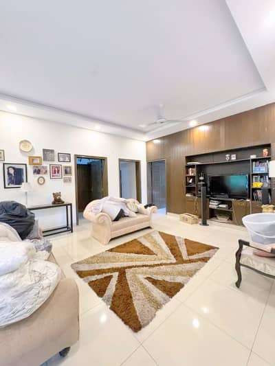 Brand New | 6 BHK | Full House | Green Lawn | VIP Location | Unfurnished | F-10 | For Rent