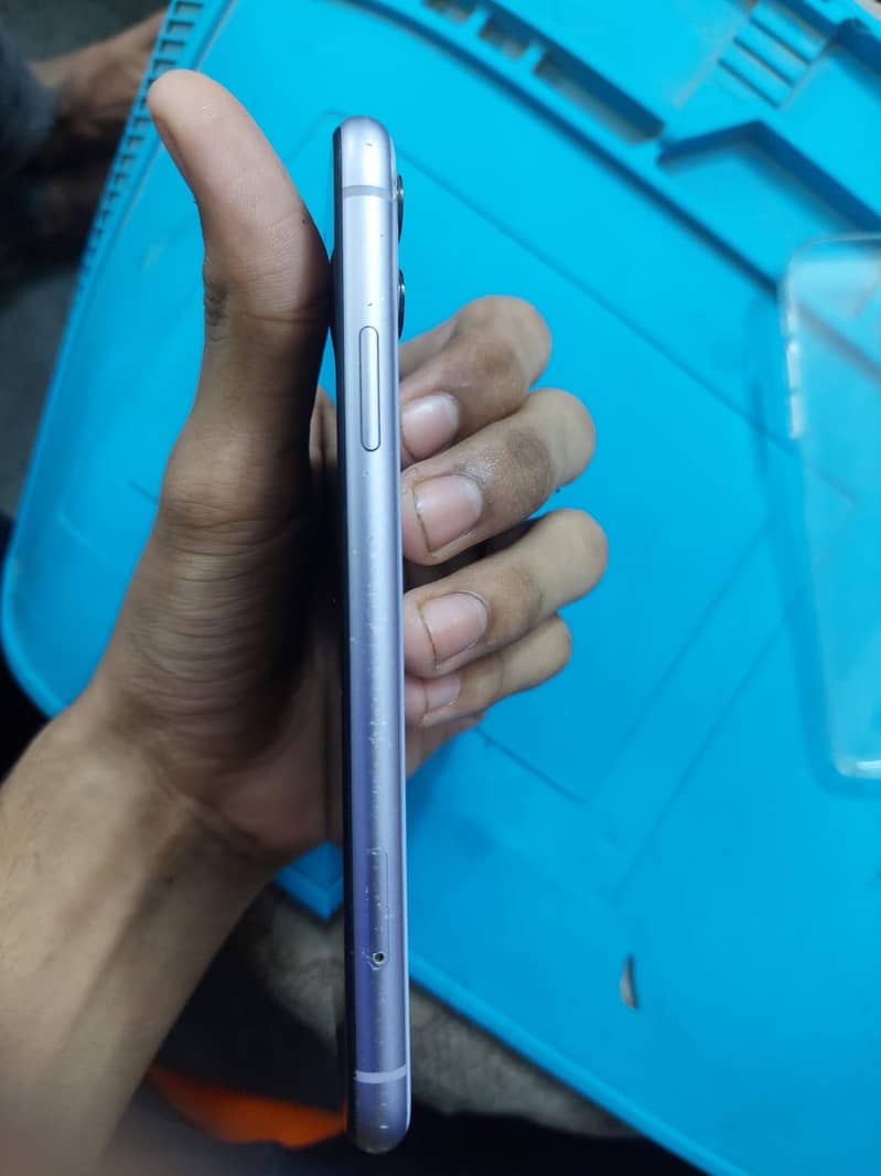 Apple iPhone 11 2