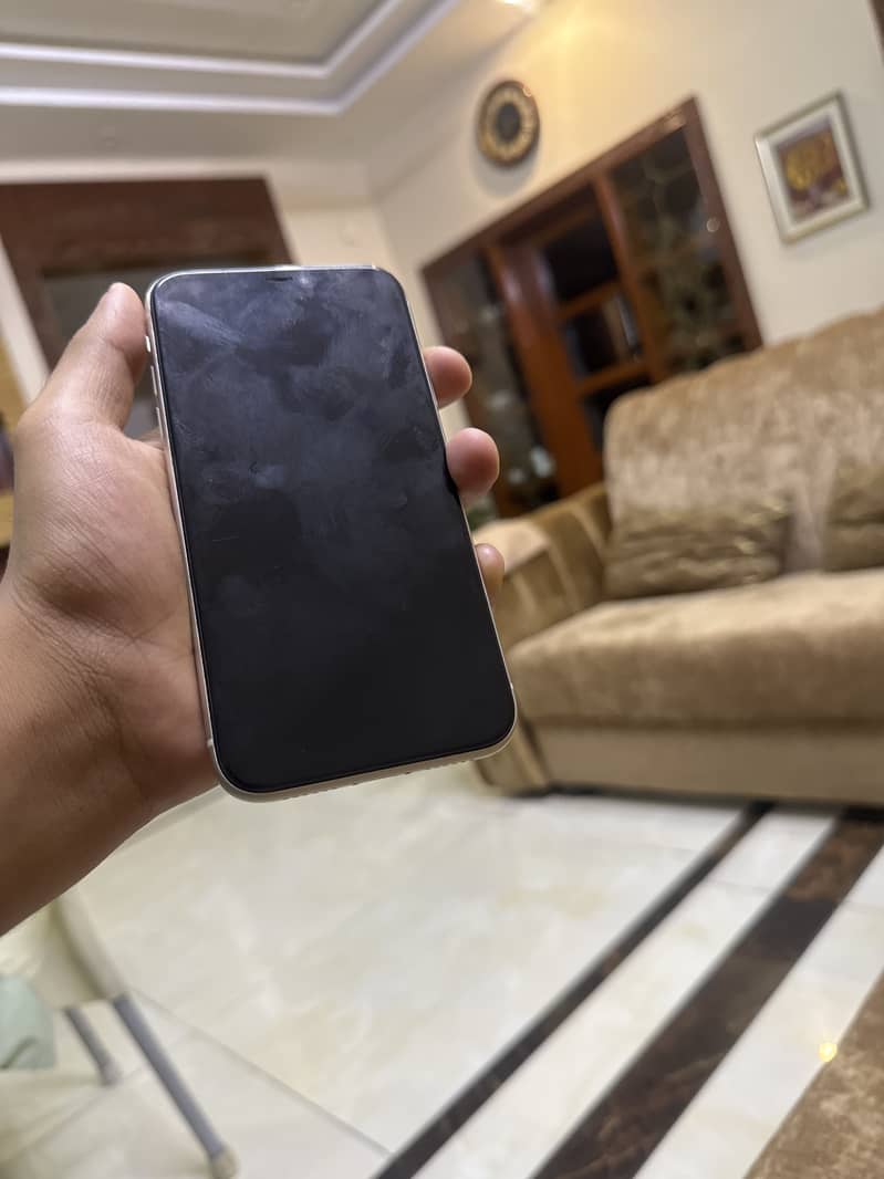 Apple iPhone 11 2