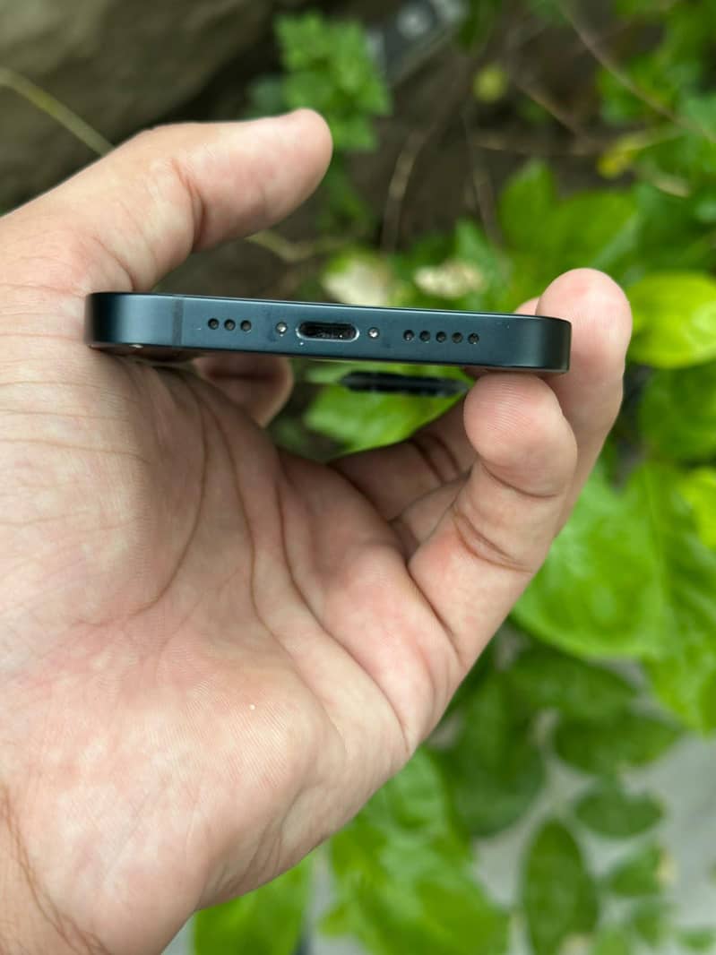 Apple iPhone 13 3