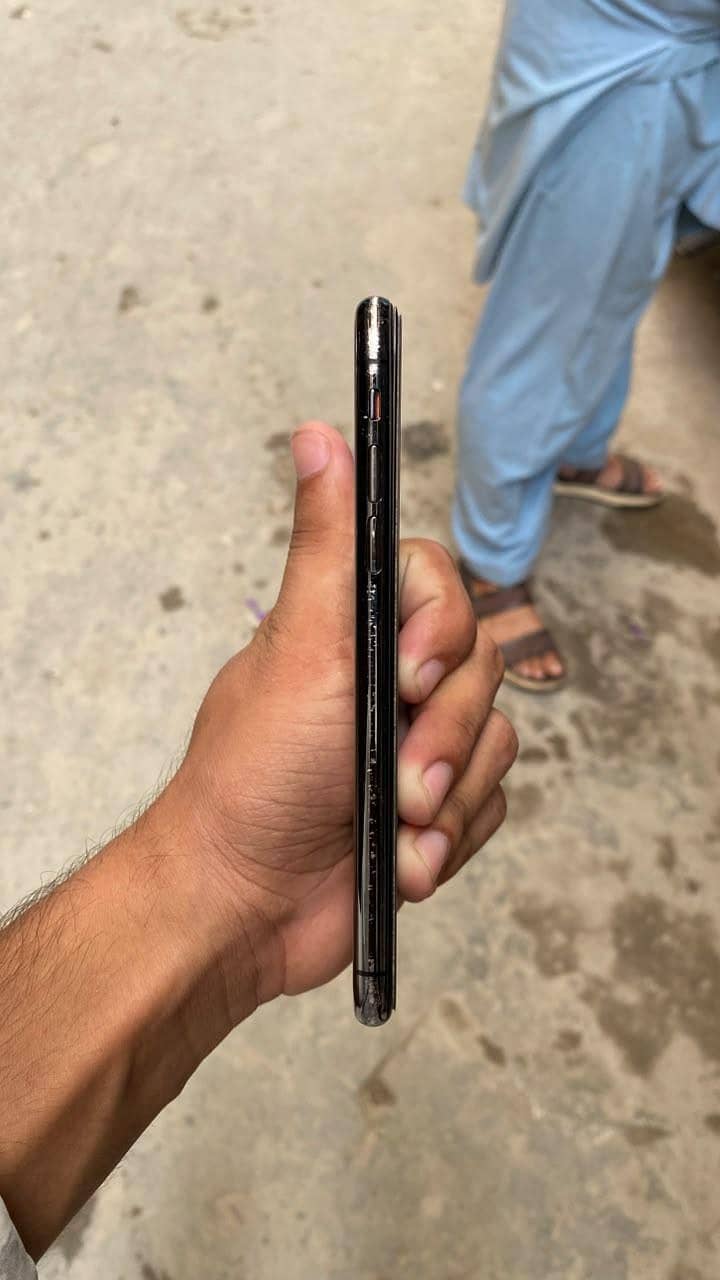 Apple iPhone XS 2
