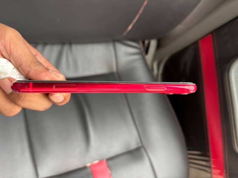 Apple iPhone 11 3