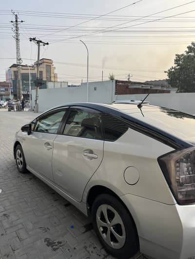 Toyota Prius 2011 import 15