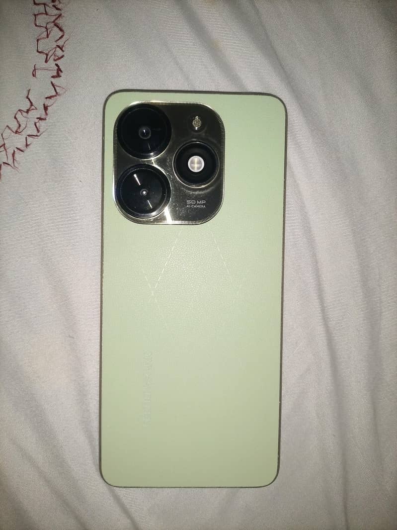 Tecno Spark 20C 1