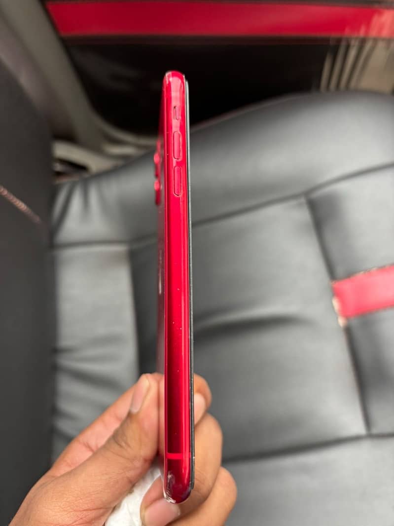 Apple iPhone 11 4