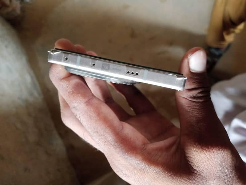 Infinix Note 50 Pro 4