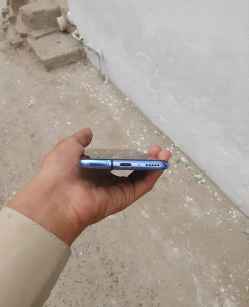 One Plus 7 Pro 3