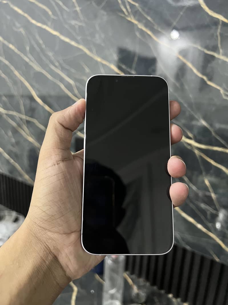 Apple iPhone 14 2