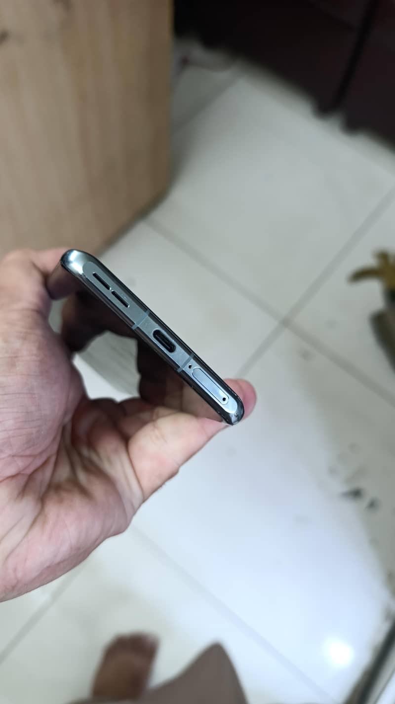 One Plus 11 4