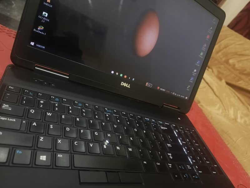 Dell e5540 for gaming and coding 0