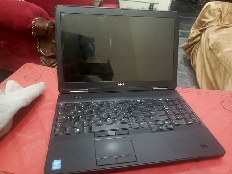 Dell e5540 for gaming and coding 2