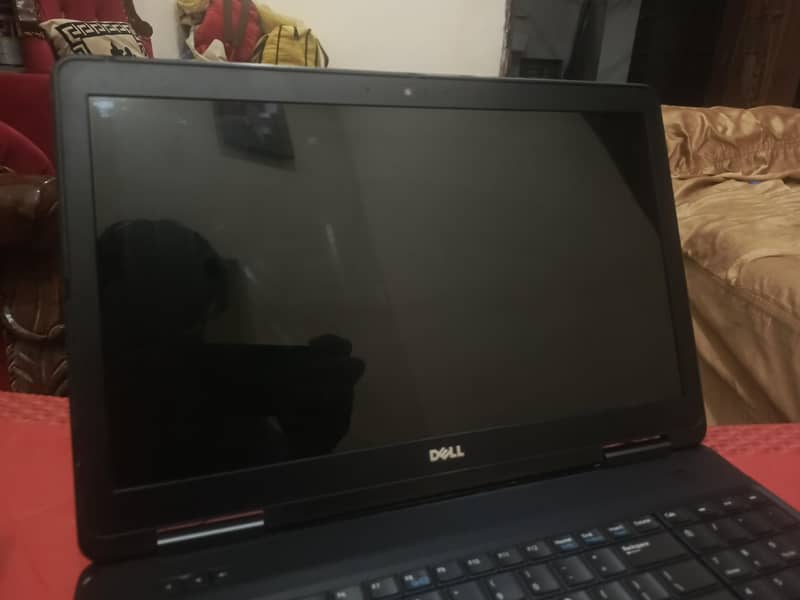 Dell e5540 for gaming and coding 3