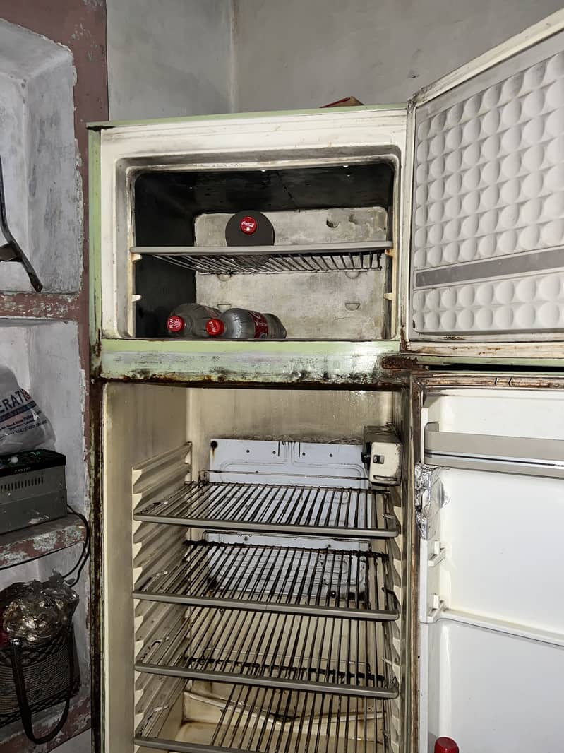 Fridge 4