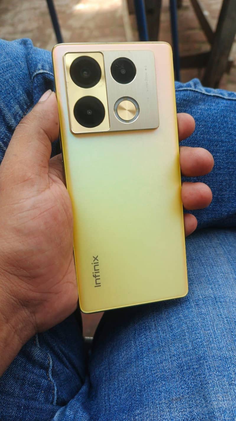 Infinix Note 40 Pro 1