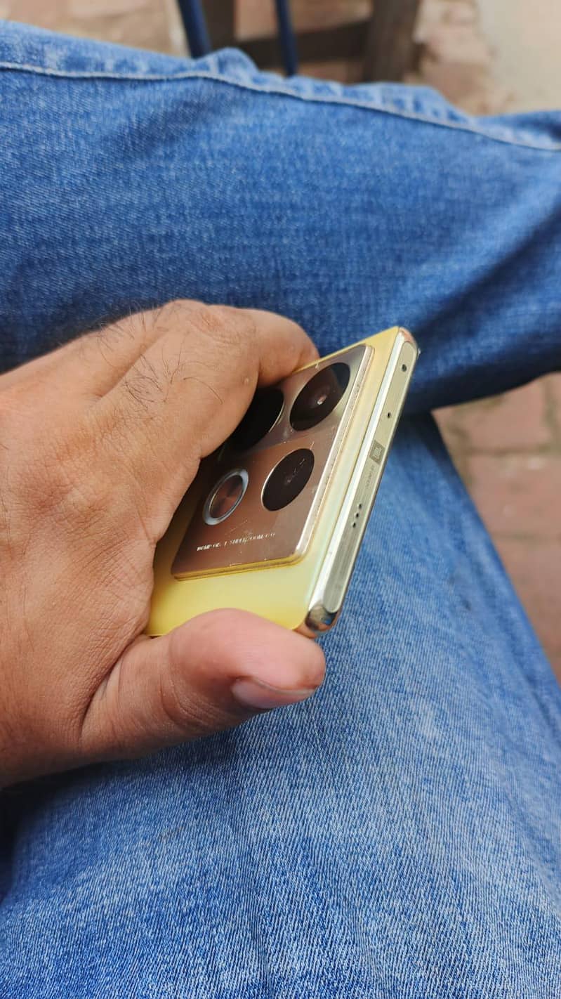 Infinix Note 40 Pro 2