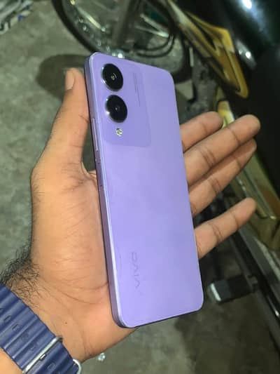 Vivo Y17s