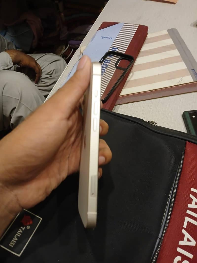 iPhone 13 1