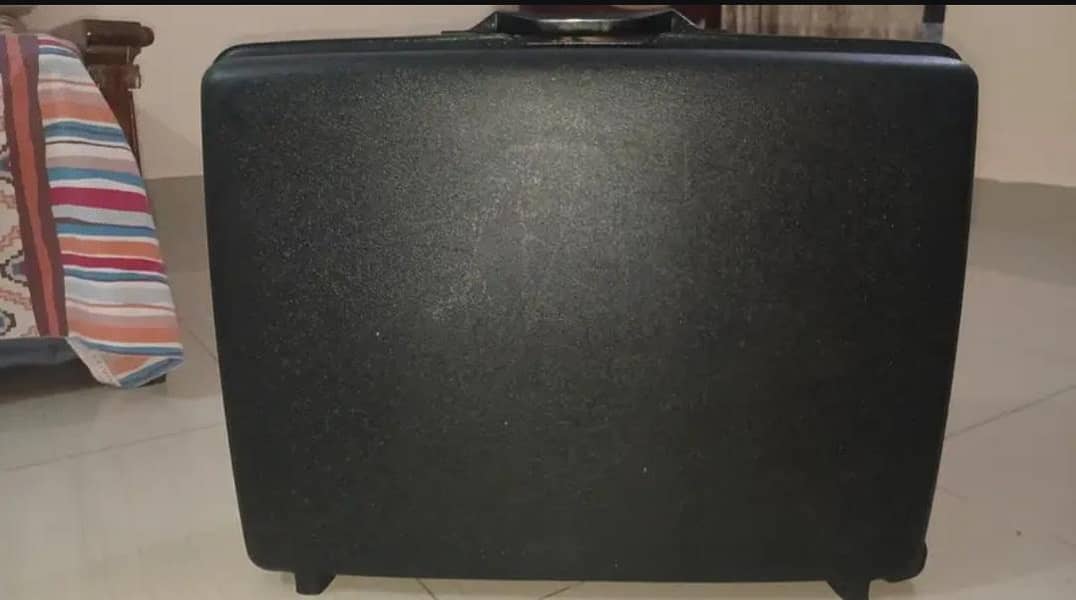 suitcase 0