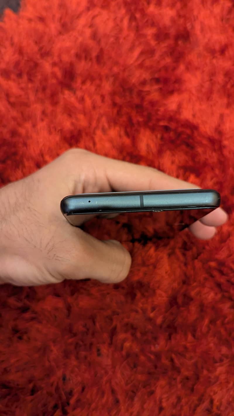 Google Pixel 7 4