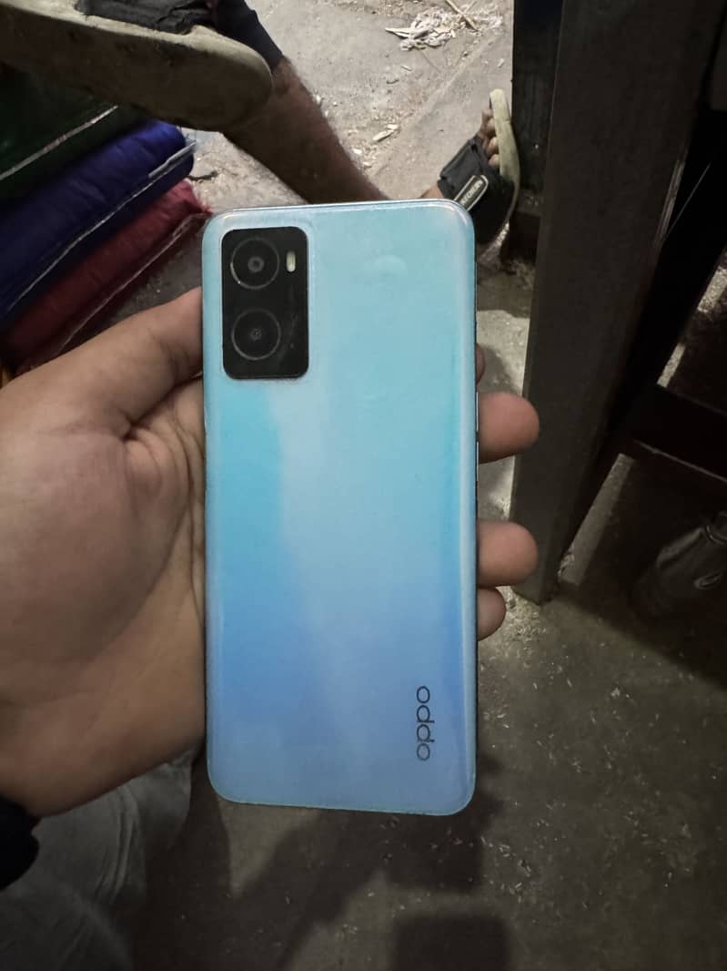 OPPO A76 0