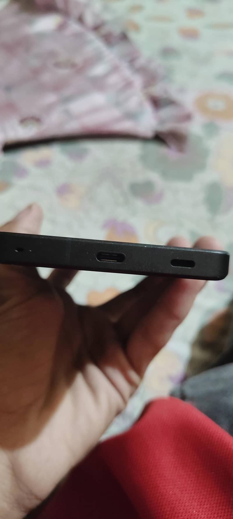 Sharp Aquos R8s pro 1