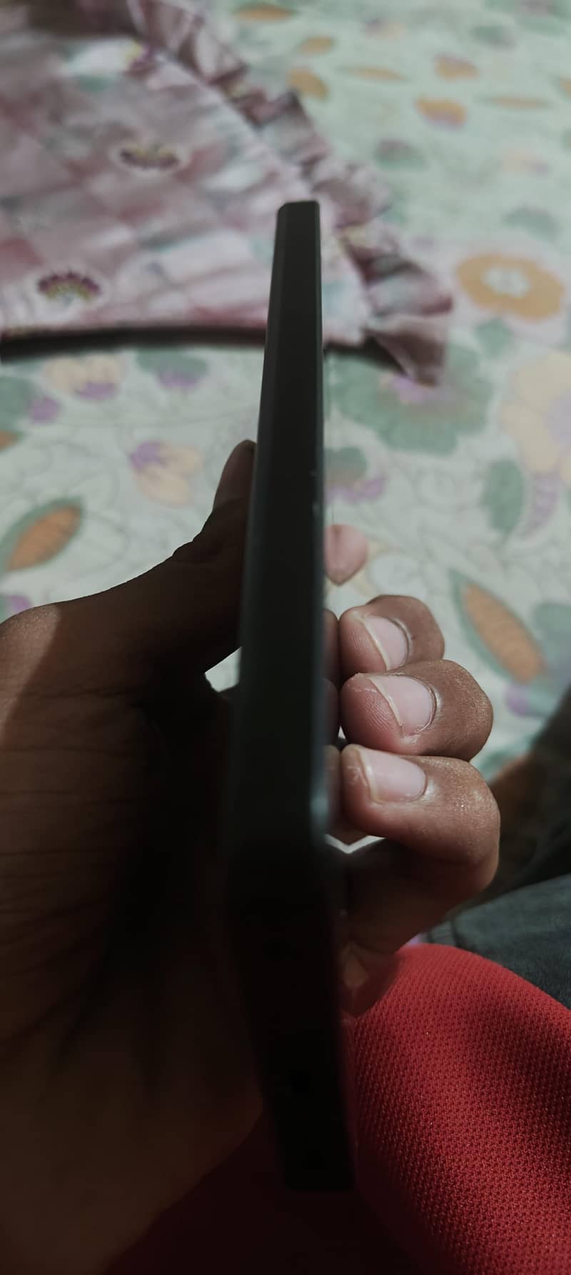 Sharp Aquos R8s pro 2