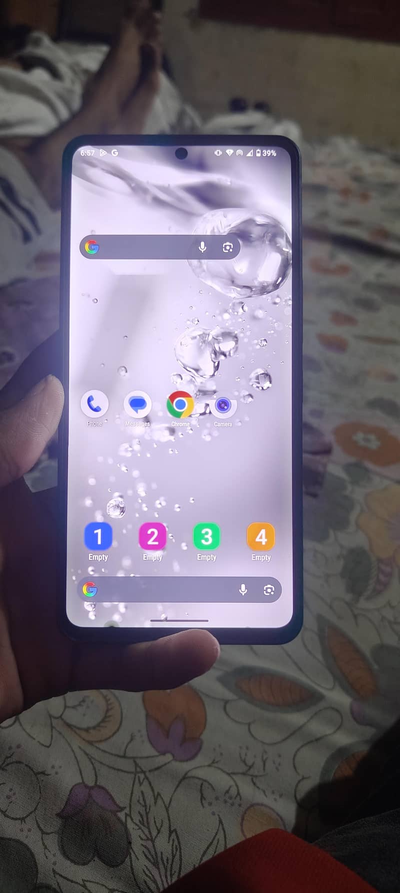 Sharp Aquos R8s pro 6