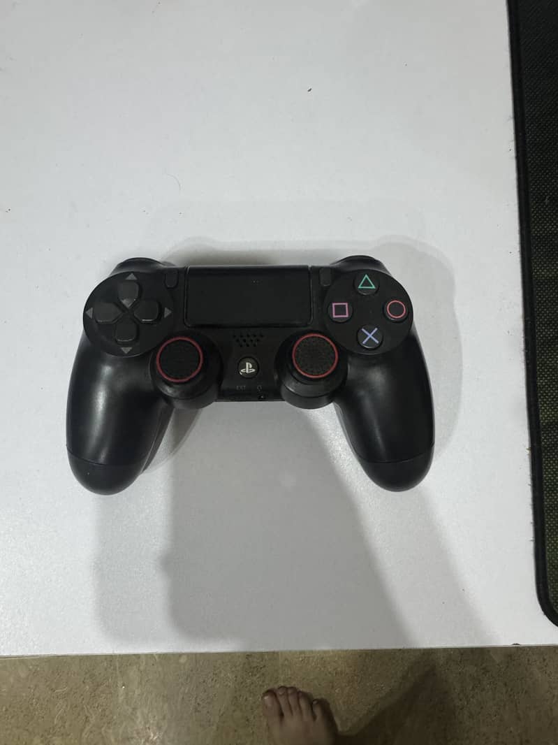 PS4 DualShock 4 Controller 2