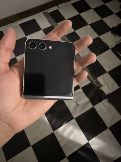 Samsung Mobile Z Flip 5