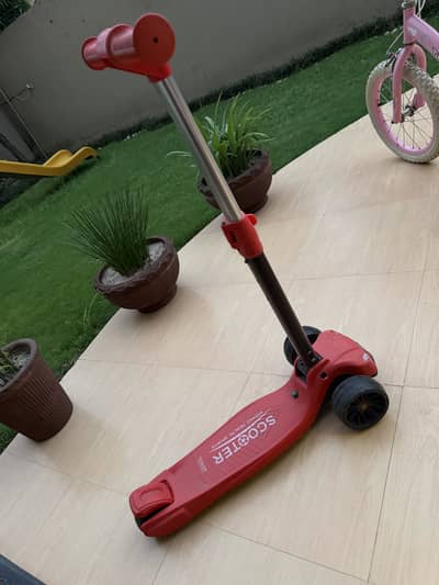 Kids sports scooty in very good condition