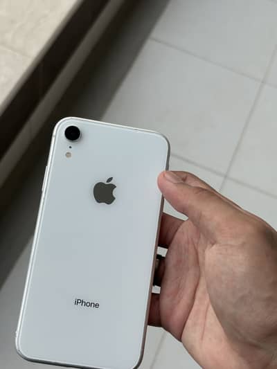 Apple iPhone XR