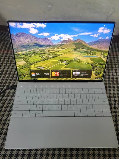Dell XPS 13 Plus 9320 | Core i7 12th Generation | 32 GB RAM | 1TB SSD