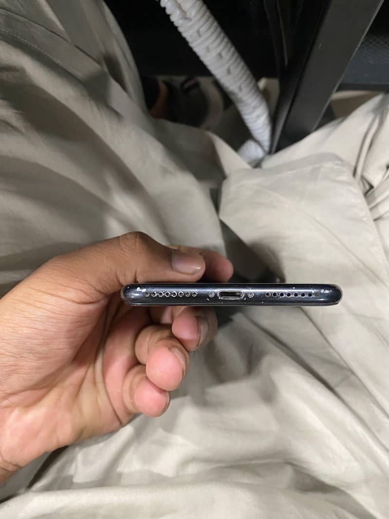 iphone 7 plus pta Approved 4