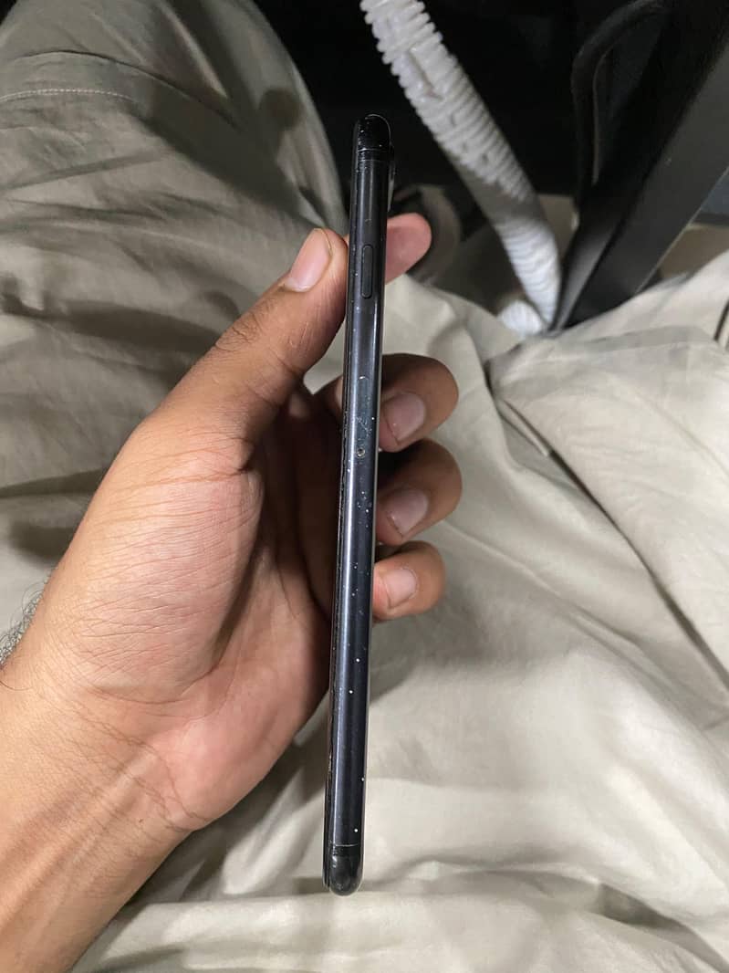iphone 7 plus pta Approved 5