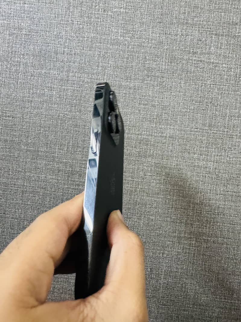 Apple iPhone 14 Pro 1