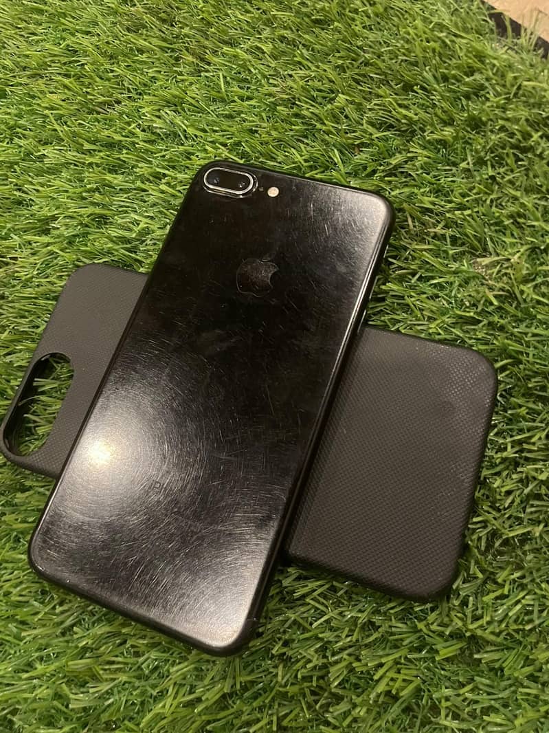 Apple iPhone 7 Plus 1