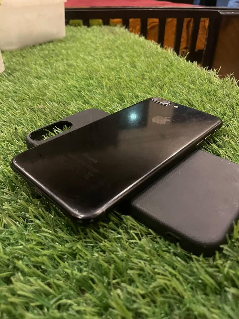 Apple iPhone 7 Plus 7