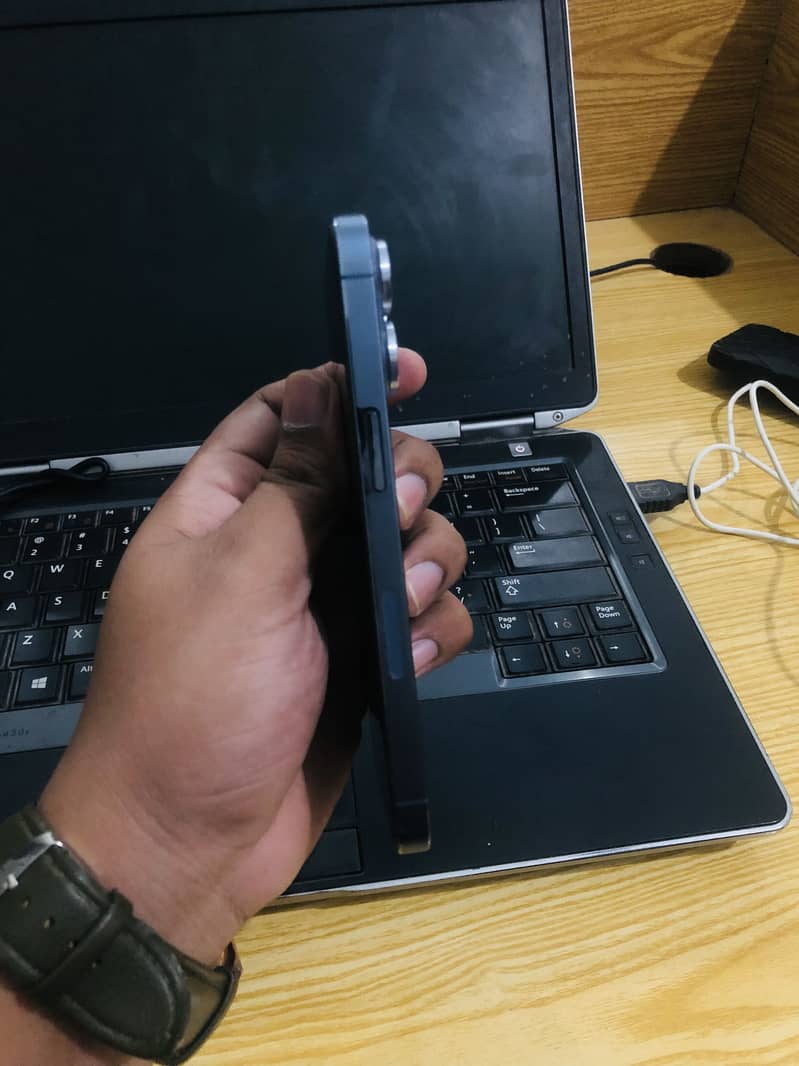 Apple iPhone 13 Pro 3