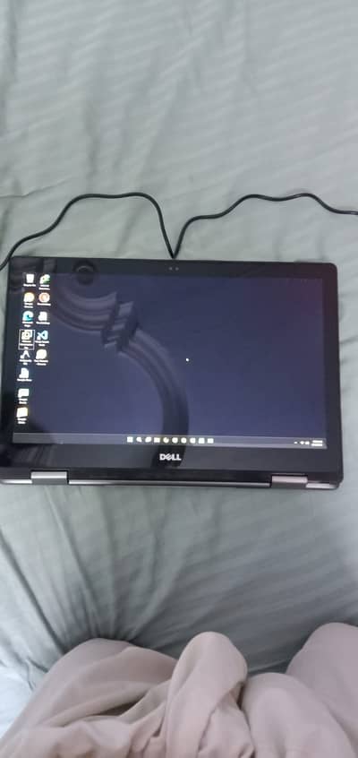 Dell inspiron 7000 series i5 7 GEN 256 gb nvme 8gb ddr4 Ram