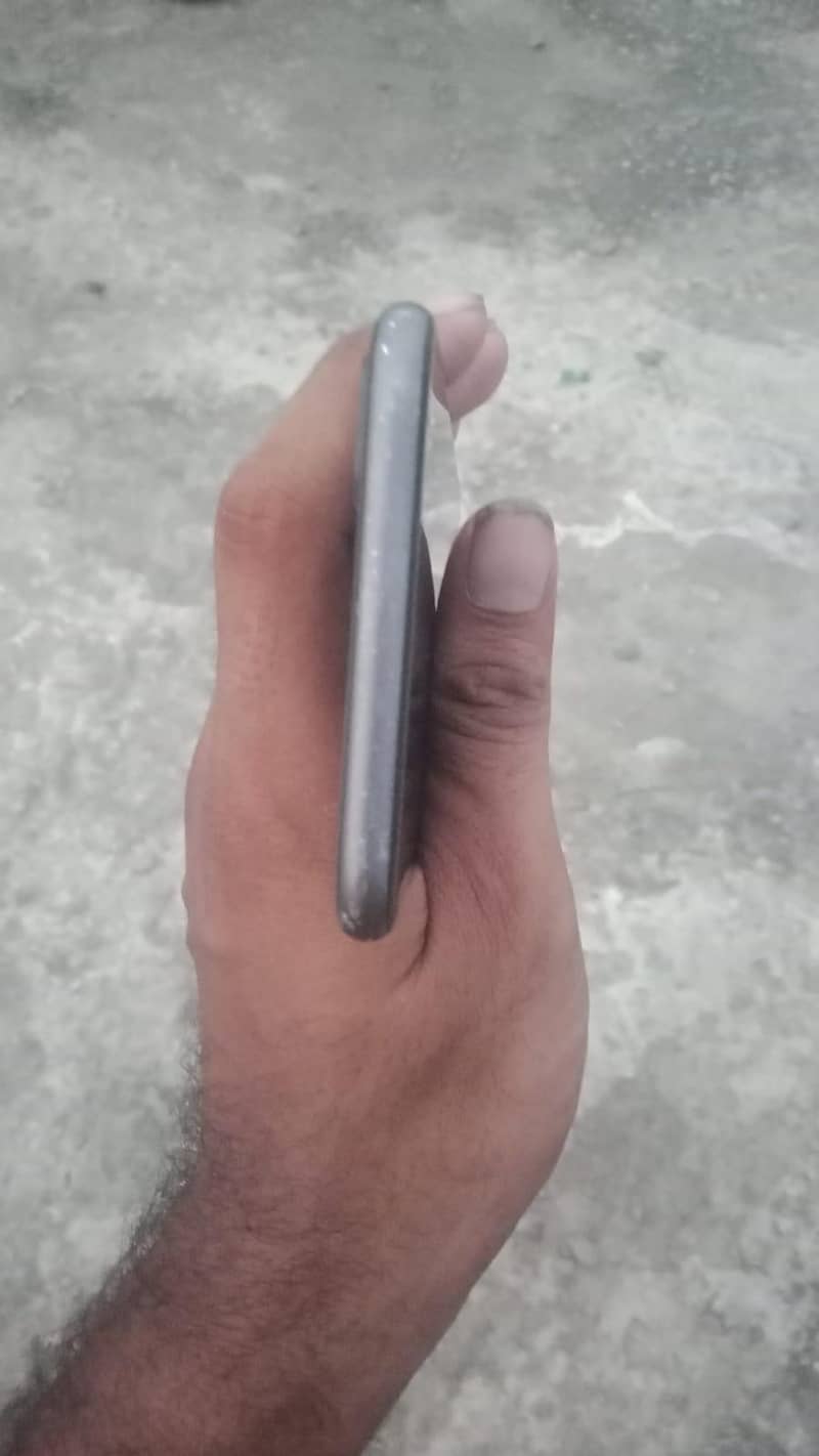 Apple iPhone 8 Plus 2