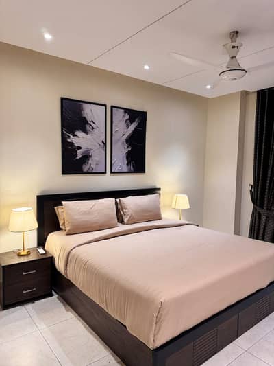1 Bedroom Luxury Furnished Apartment is Available for Rent in Bahria Town Lahore