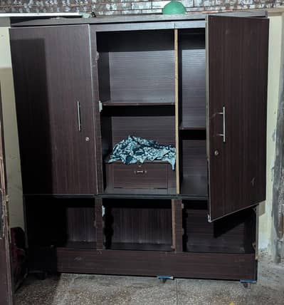 3 Door wardrobe