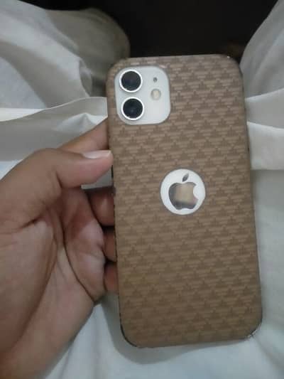 i fhone 12 64gb jv back break baqi all ok 77 helth
