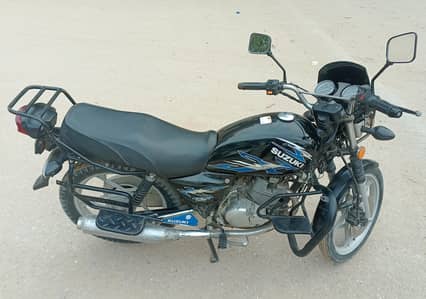 Suzuki gs 150 SE