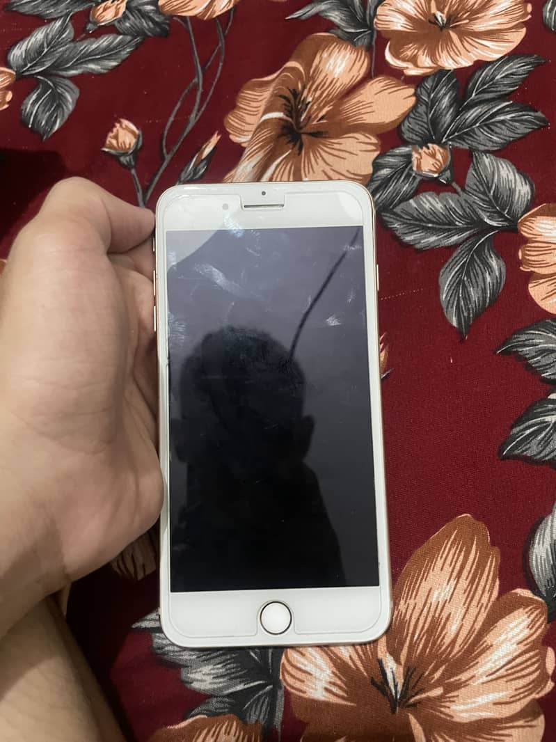 Apple iPhone 8 Plus 0
